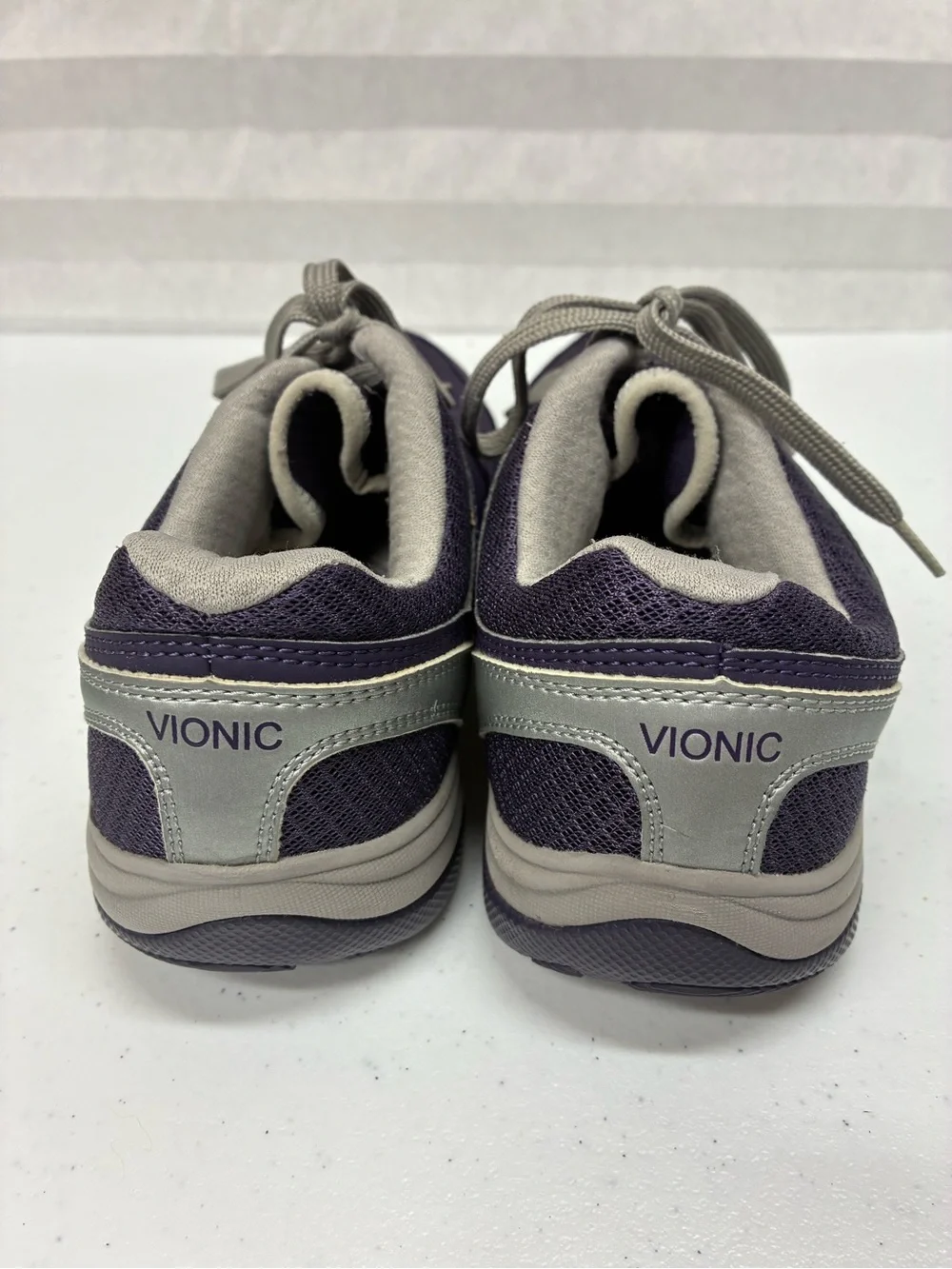 Vionic womens 8 Venture running shoes walking purple gray orthopedic